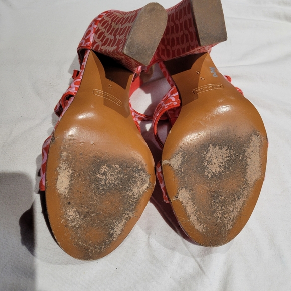 Coach signature fabric heels.  Size 5 - Picture 8 of 8